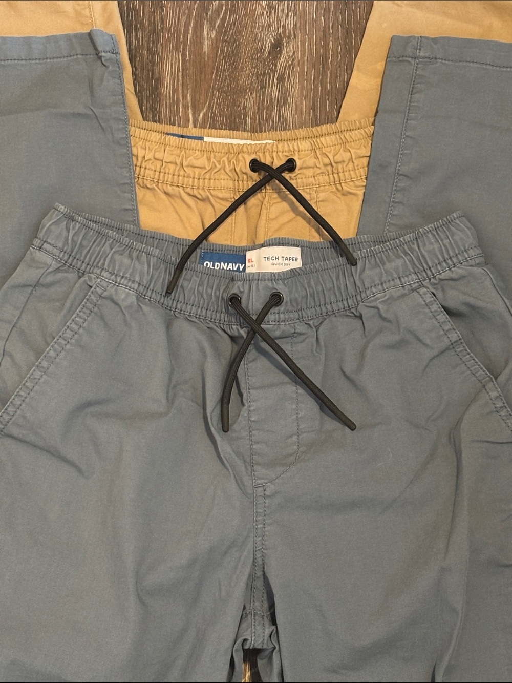 Old Navy Pack of 2 Built-In Flex Tapered Tech Pants for Boys Size XL Blue / Tan